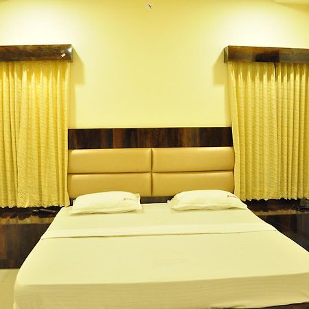 Pai Residency Hotel Hospet Eksteriør billede