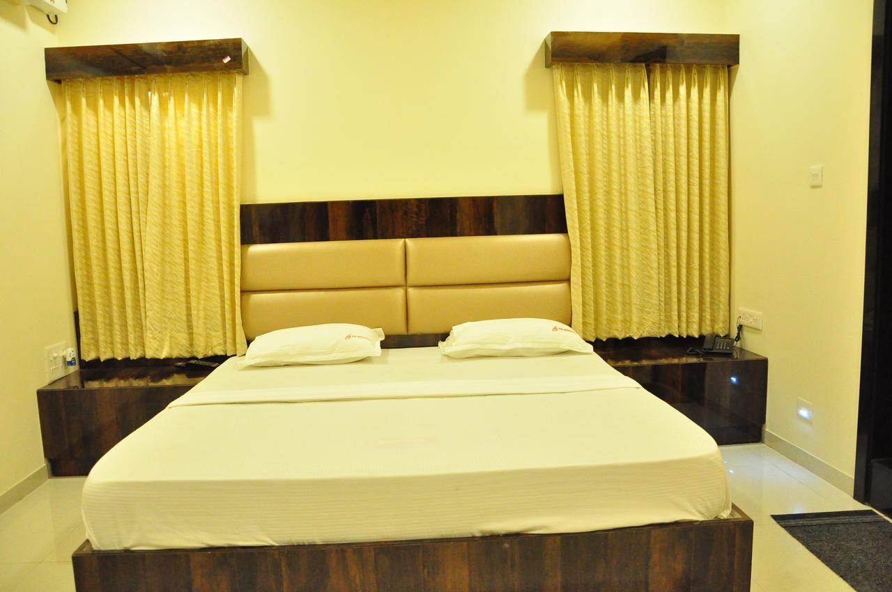 Pai Residency Hotel Hospet Eksteriør billede