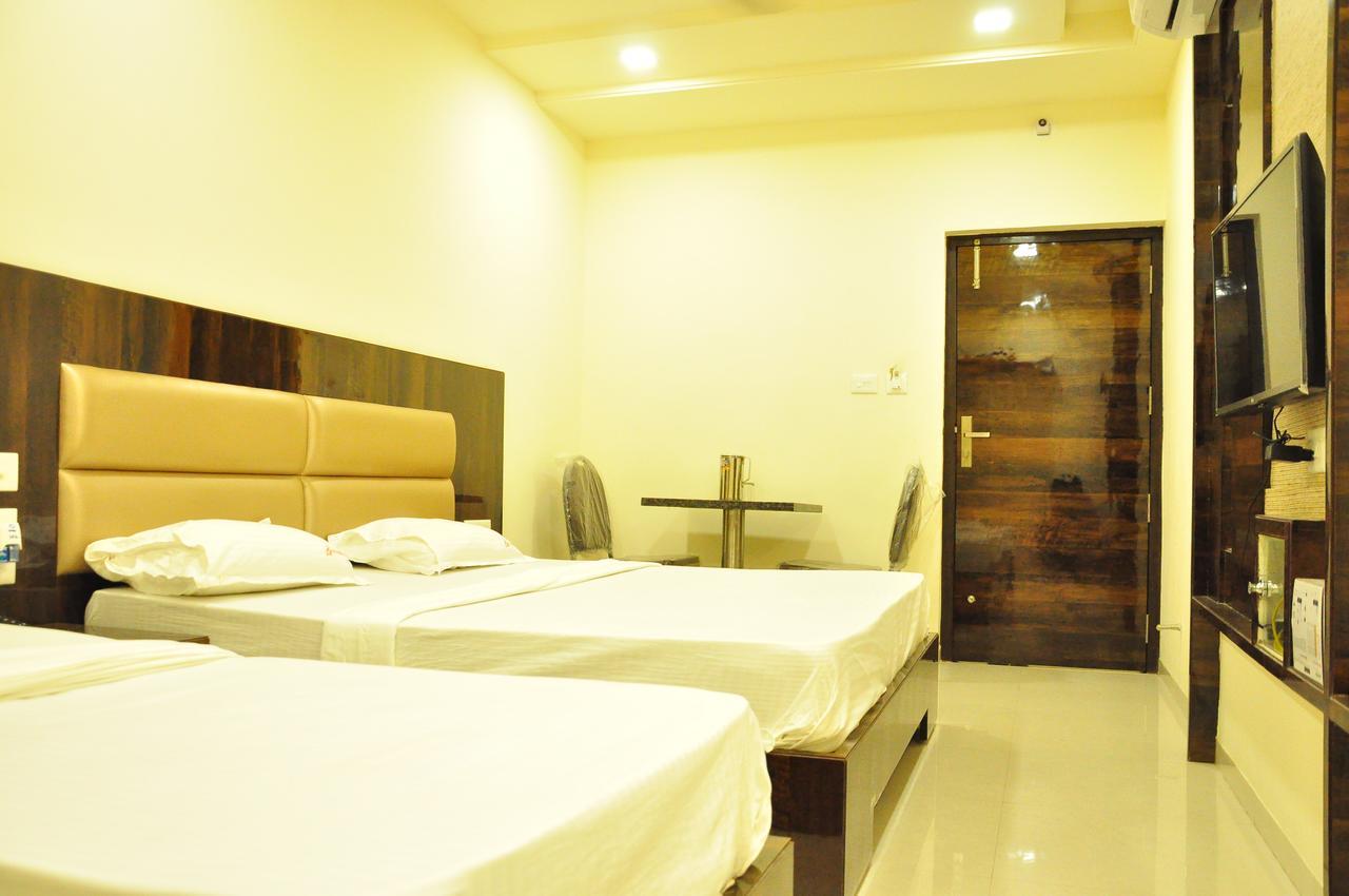 Pai Residency Hotel Hospet Eksteriør billede