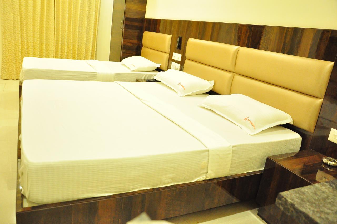 Pai Residency Hotel Hospet Eksteriør billede